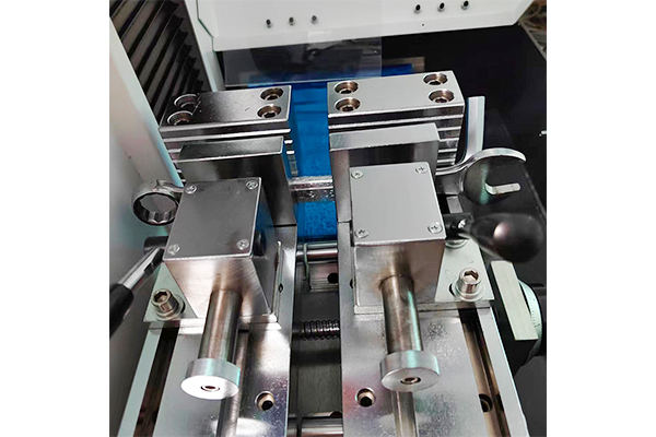 Intelligent Automatic Metallographic Cutting Machine
