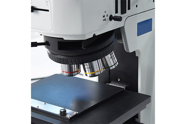Microscope